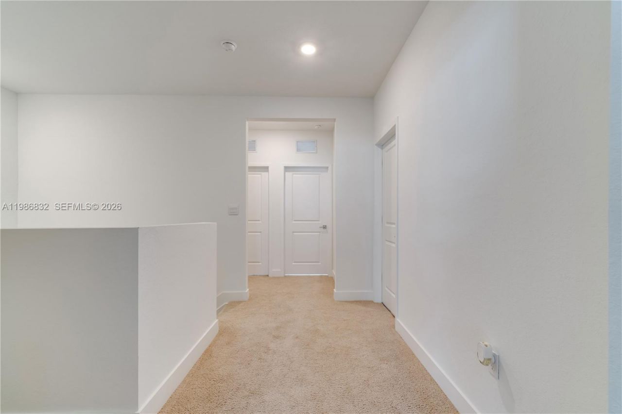 230 SW 170th Ave, Pembroke Pines, FL 33027 Photo