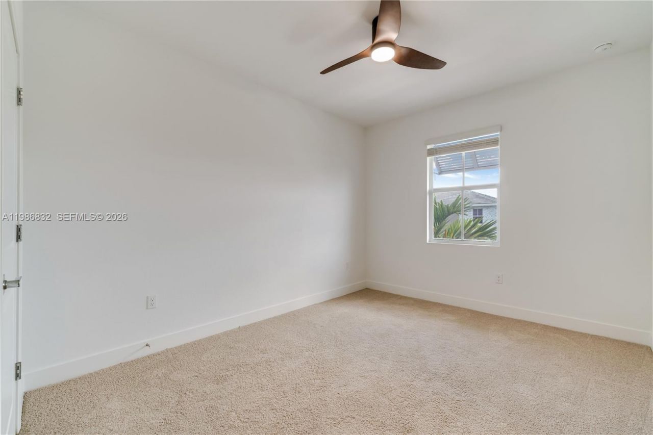 230 SW 170th Ave, Pembroke Pines, FL 33027 Photo