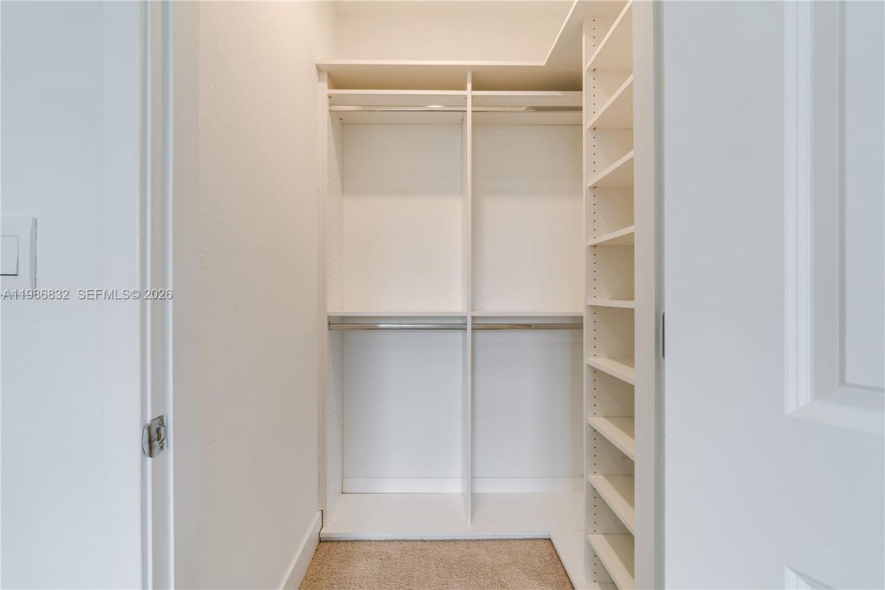 230 SW 170th Ave, Pembroke Pines, FL 33027 Photo