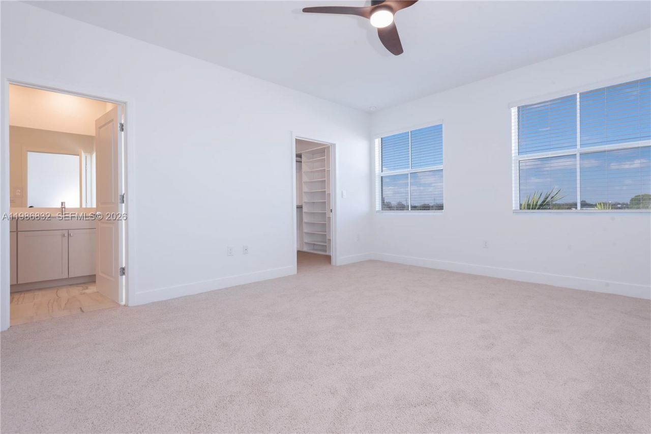 230 SW 170th Ave , Pembroke Pines, FL 33027 Photo