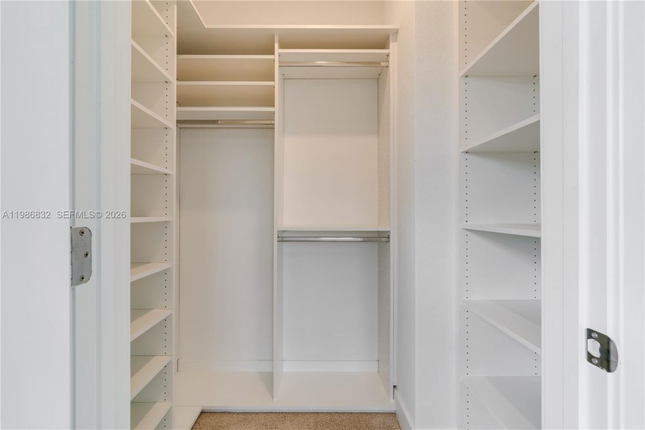 230 SW 170th Ave, Pembroke Pines, FL 33027 Photo