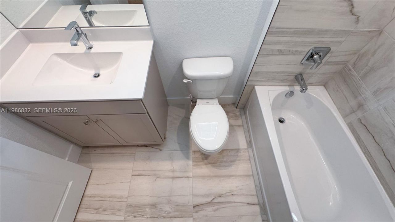 230 SW 170th Ave , Pembroke Pines, FL 33027 Photo