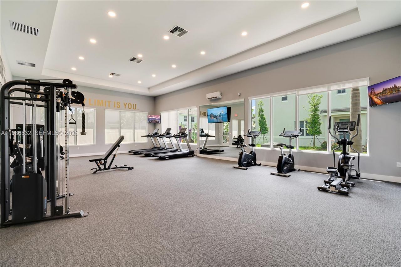 230 SW 170th Ave, Pembroke Pines, FL 33027 Photo