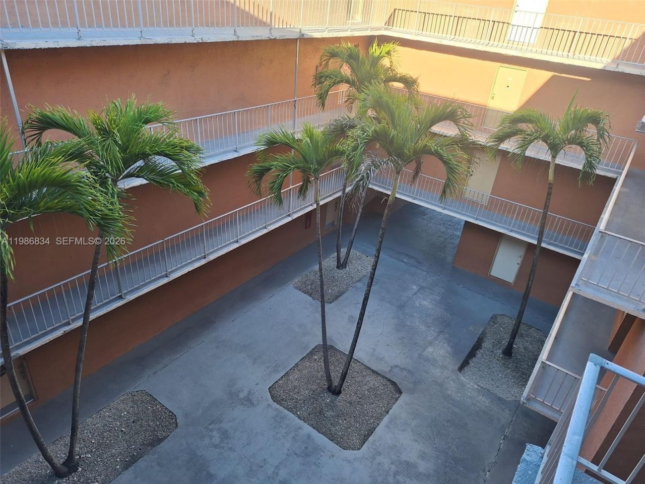 17600 NW 68th Ave , Unit B4009, Hialeah, FL 33015 Photo