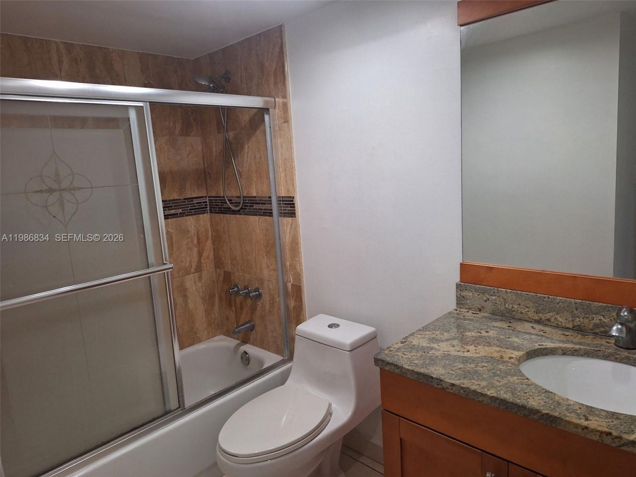 17600 NW 68th Ave , Unit B4009, Hialeah, FL 33015 Photo