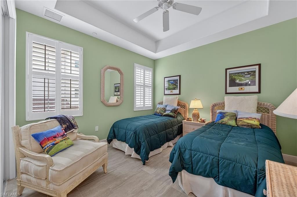 580 Avellino Isles Cir, Unit 201, Naples, FL 34119 Photo
