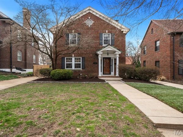 7560 Stanford Avenue, University City, MO 63130