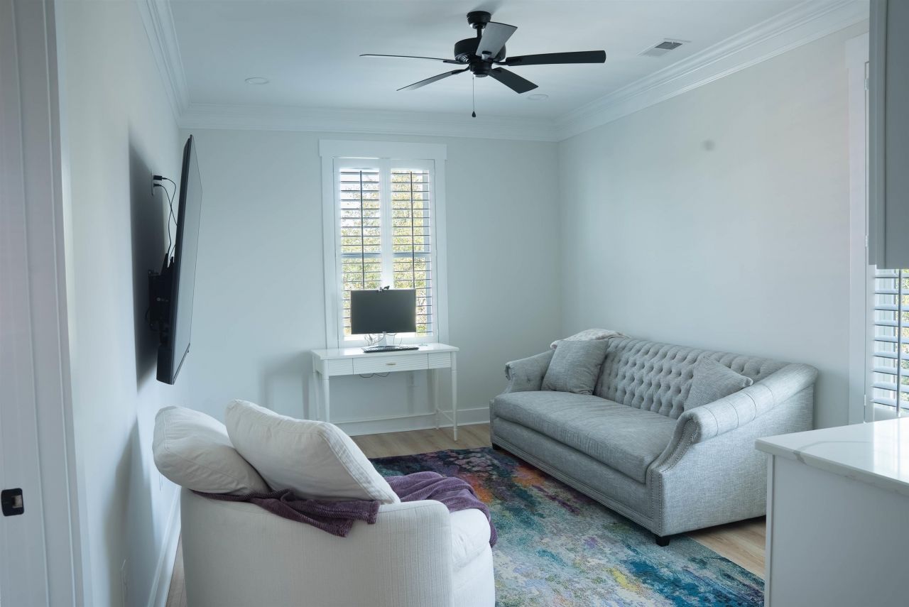 120b 7th Ave. N Photo 24