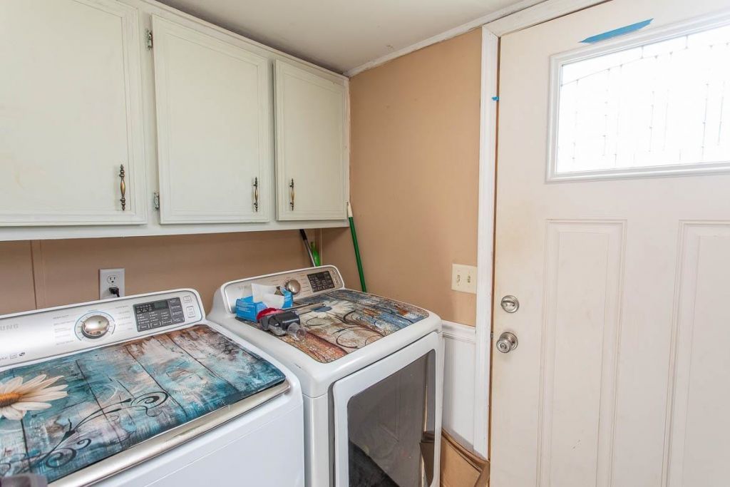 1577 Crystal Lake Dr. Photo 12