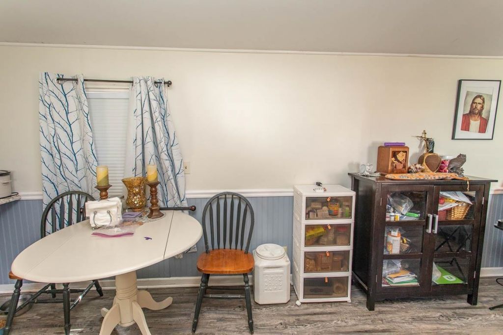 1577 Crystal Lake Dr. Photo 14