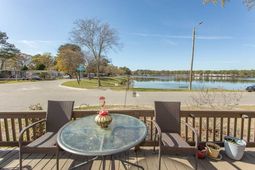 1577 Crystal Lake Dr. photo 4