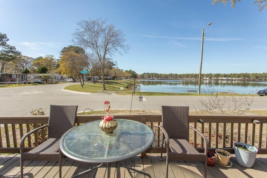 1577 Crystal Lake Dr. Photo 21