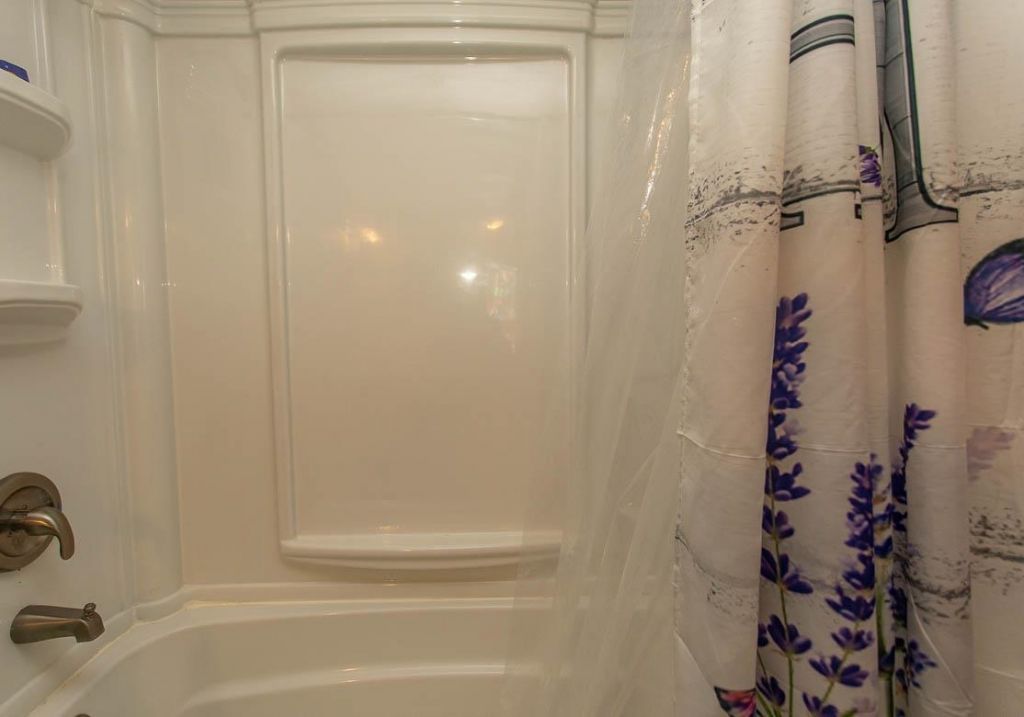 1577 Crystal Lake Dr. Photo 24