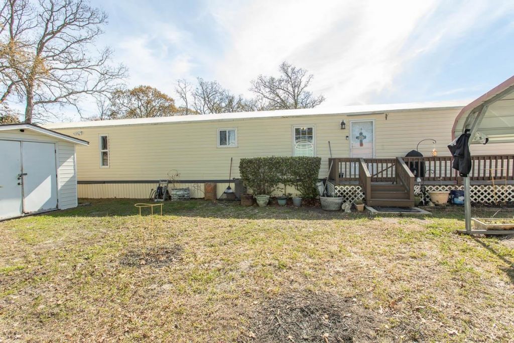 1577 Crystal Lake Dr. Photo 28