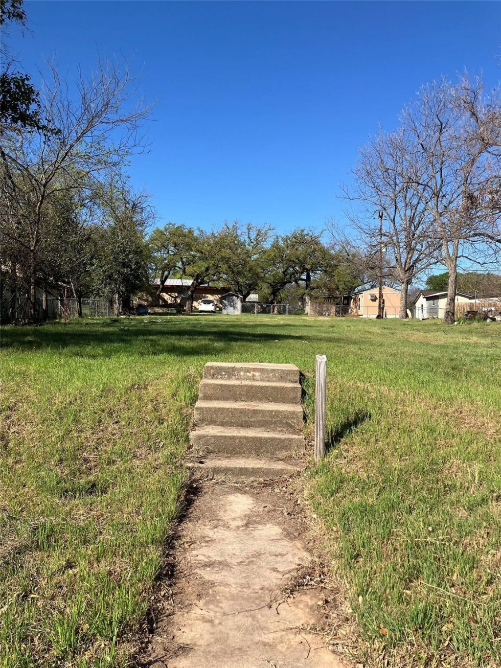 106 S Race St, Lampasas, TX 76550 Main Photo