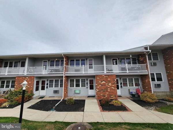 76 LARK CIRCLE , YORK, PA 17404