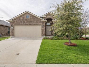 9125 Highland Orchard Drive, Fort Worth, TX 76179