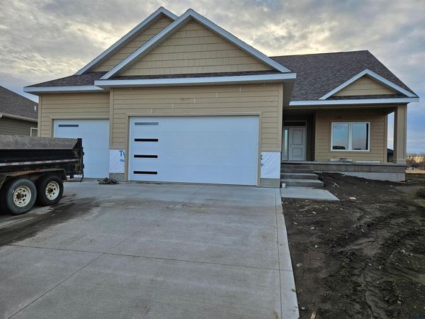 902 Cattail Court, No. Sioux City, SD 57049