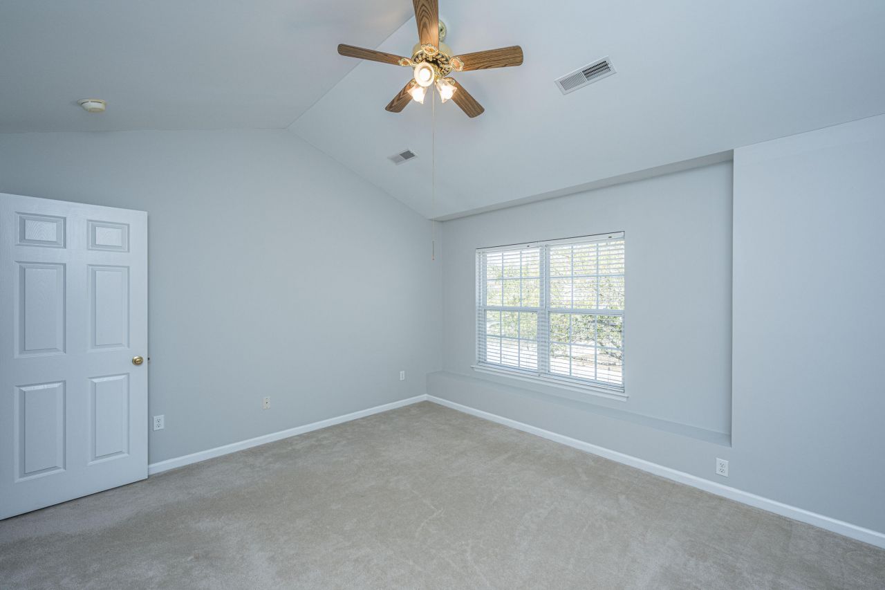 8617 Grassy Oak Trail Photo 32