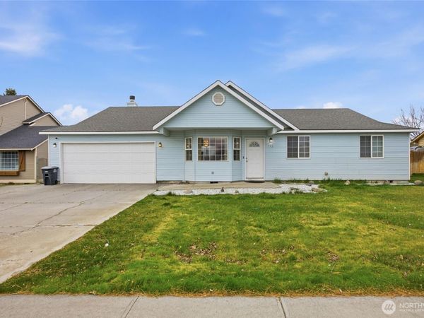 112 W Belmont Avenue , Moses Lake, WA 98837
