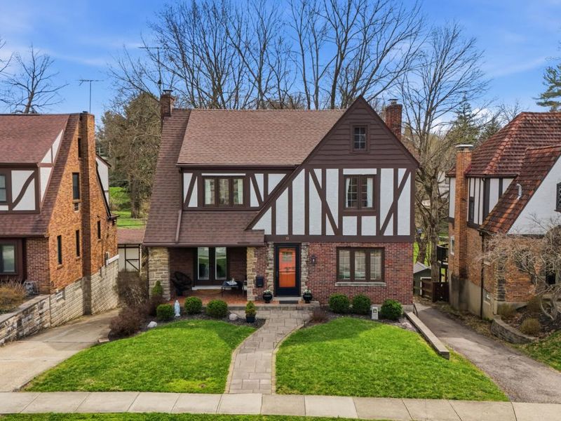 55 S Vernon Lane, Fort Thomas, KY 41075 Photo 2