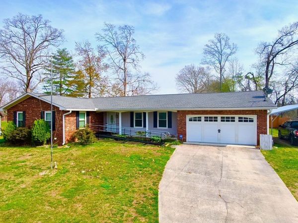 102 Oakwood Drive, Clinton, TN 37716