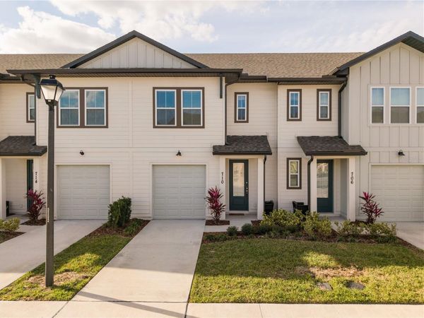 710 LONGBOAT DRIVE , DAVENPORT, FL 33896