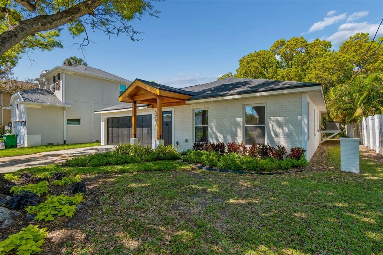 5207 W Cleveland Street , Tampa, FL 33609 Photo