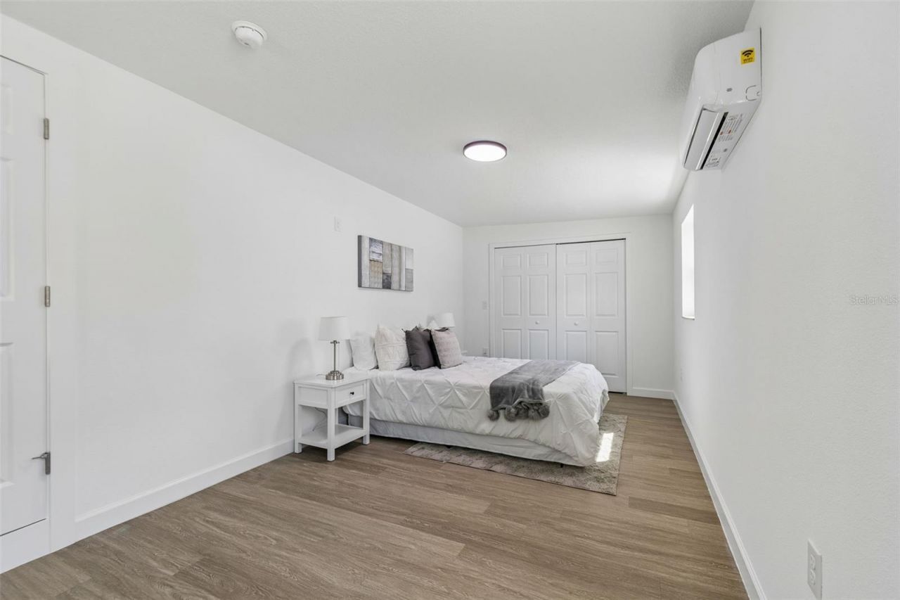 5207 W Cleveland Street , Tampa, FL 33609 Photo