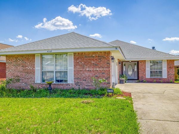 4769 Ribault Lane, Milton, FL 32570