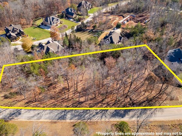 2221 Horizons Drive, Ooltewah, TN 37363