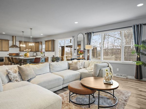 1198 Gracing Oaks Lane, Sun Prairie, WI 53590