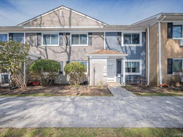 40 W 4th Street , Unit 206, Patchogue, NY 11772