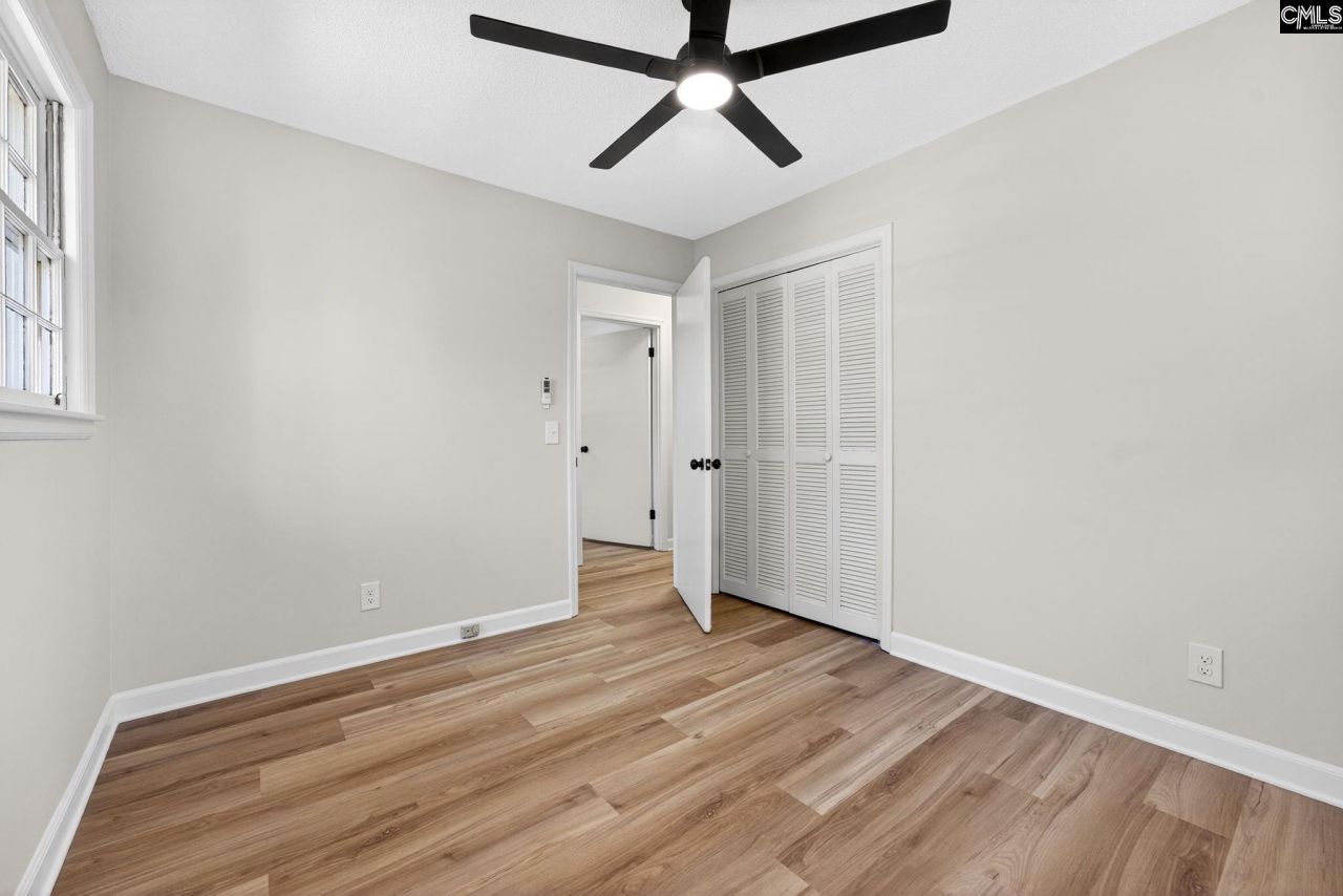 743 Woodland Hills W Photo 22