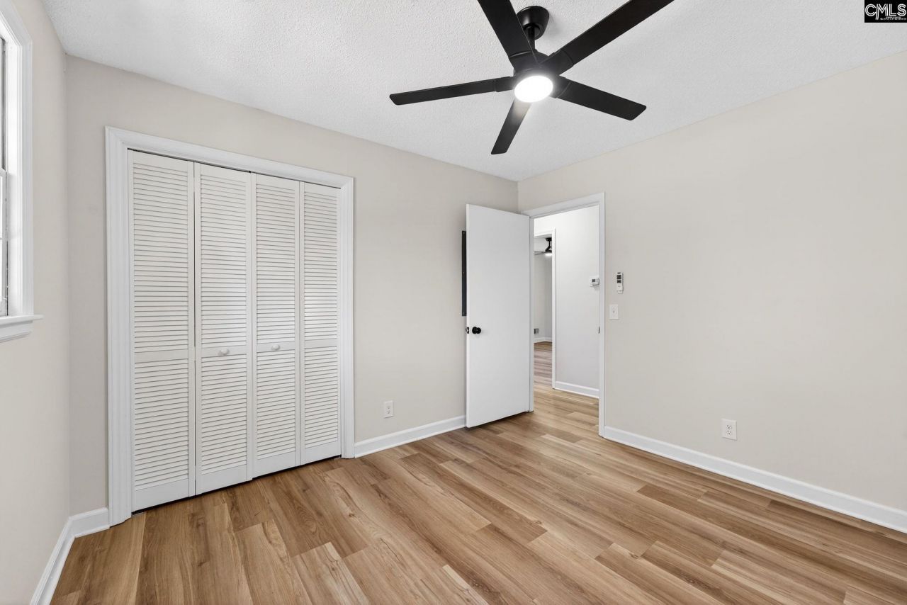 743 Woodland Hills W Photo 29