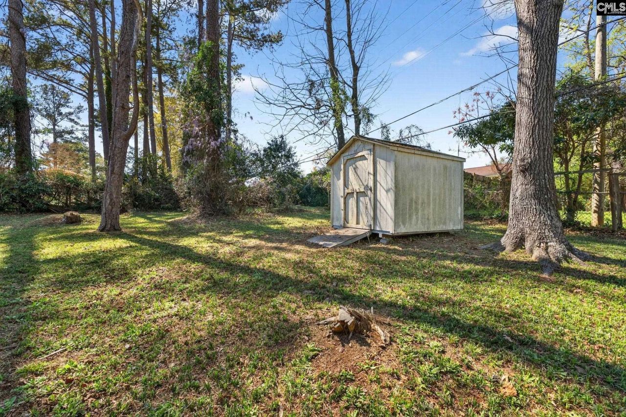 743 Woodland Hills W Photo 31