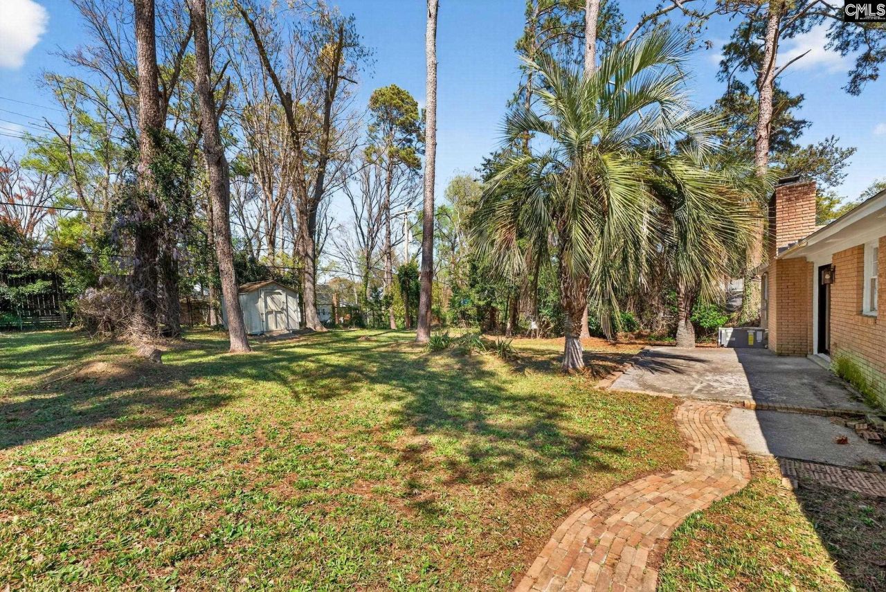 743 Woodland Hills W Photo 33