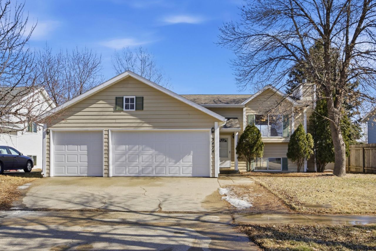 3474 18th Street S, Fargo, ND 58104 Main Photo