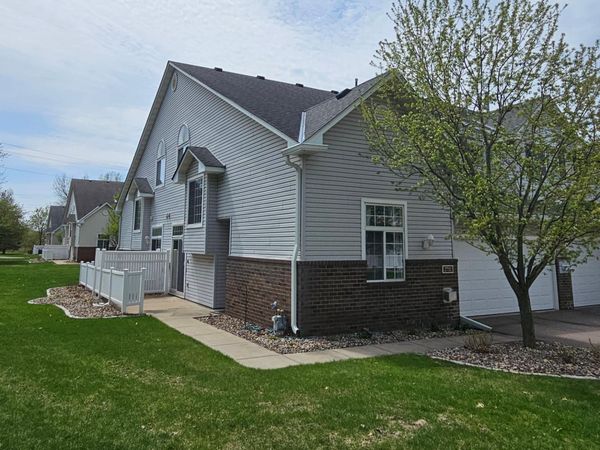 2711 Mallard Drive, Woodbury, MN 55125
