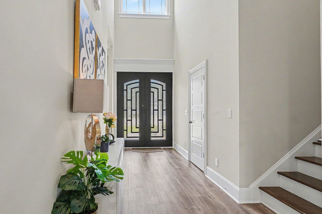 979 Henry James Dr. Photo 11