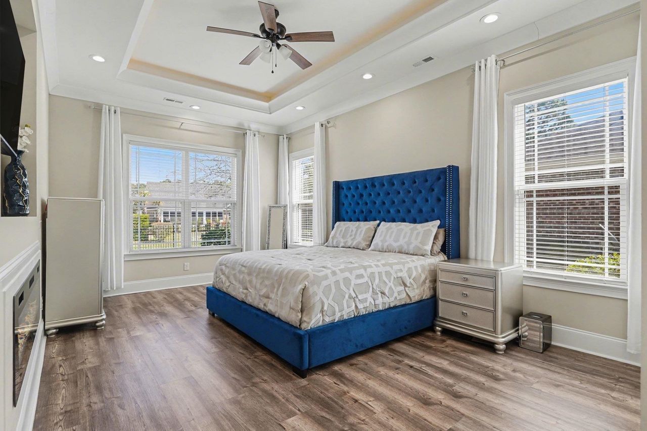 979 Henry James Dr. Photo 17