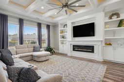 979 Henry James Dr. photo 4