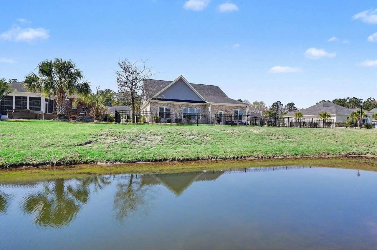 979 Henry James Dr. Photo 31