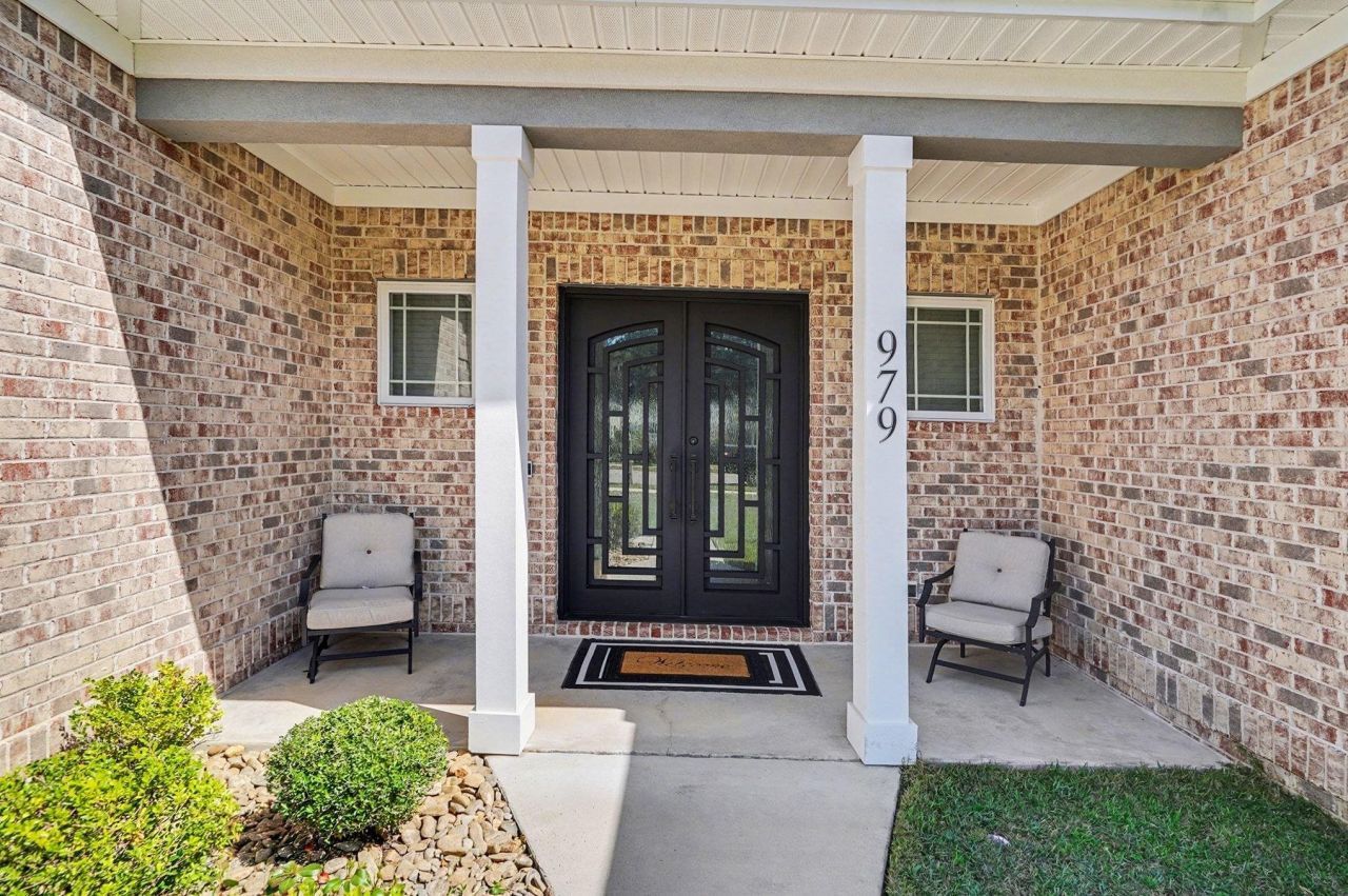 979 Henry James Dr. Photo 32