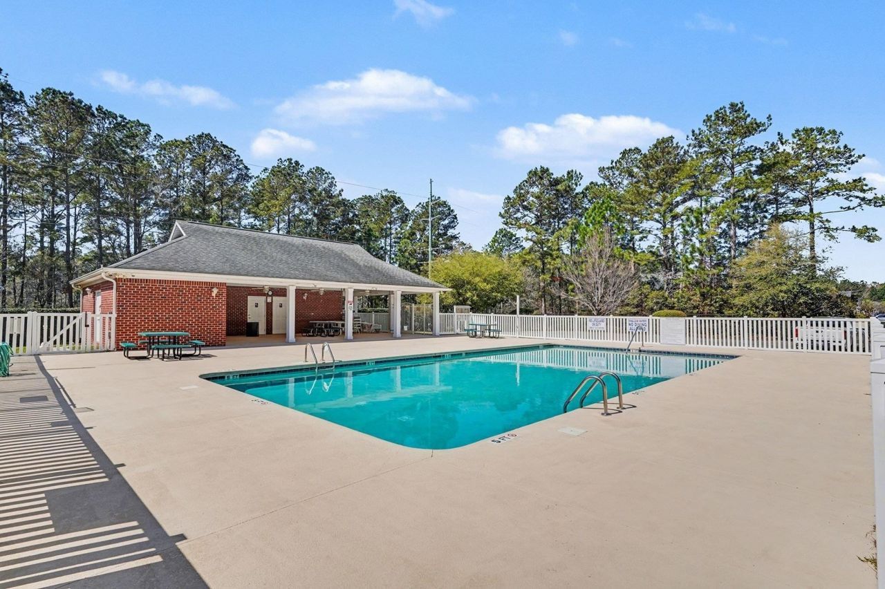 979 Henry James Dr. Photo 33