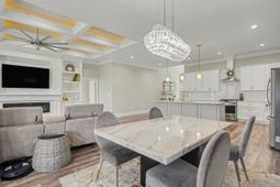 979 Henry James Dr. photo 4