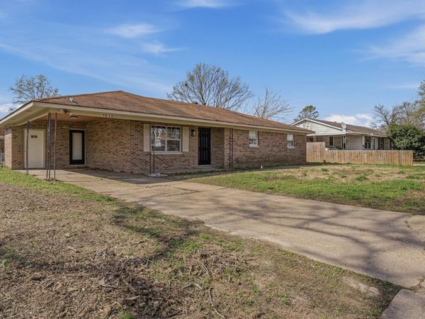 1019 S Parkside Street, Blytheville, AR 72315