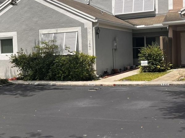 1441 NW 122nd Terrace, Pembroke Pines, FL 33026
