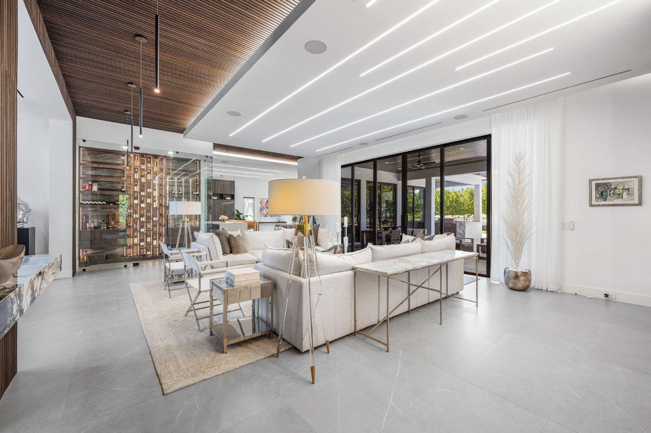 117 Thatch Palm Cove, Boca Raton, FL 33432 Photo