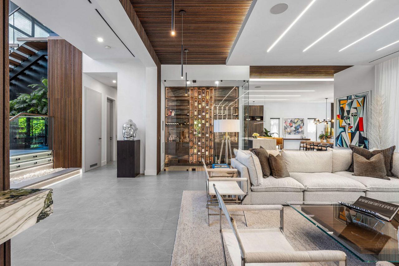 117 Thatch Palm Cove, Boca Raton, FL 33432 Photo